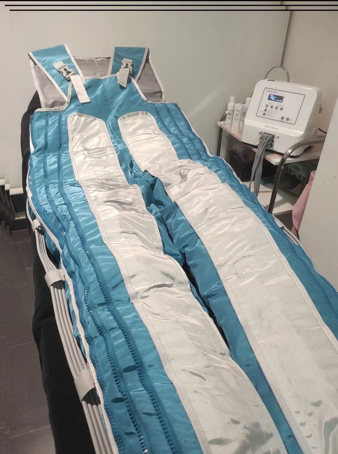 Equipo utilizado en una sesión de presoterapia